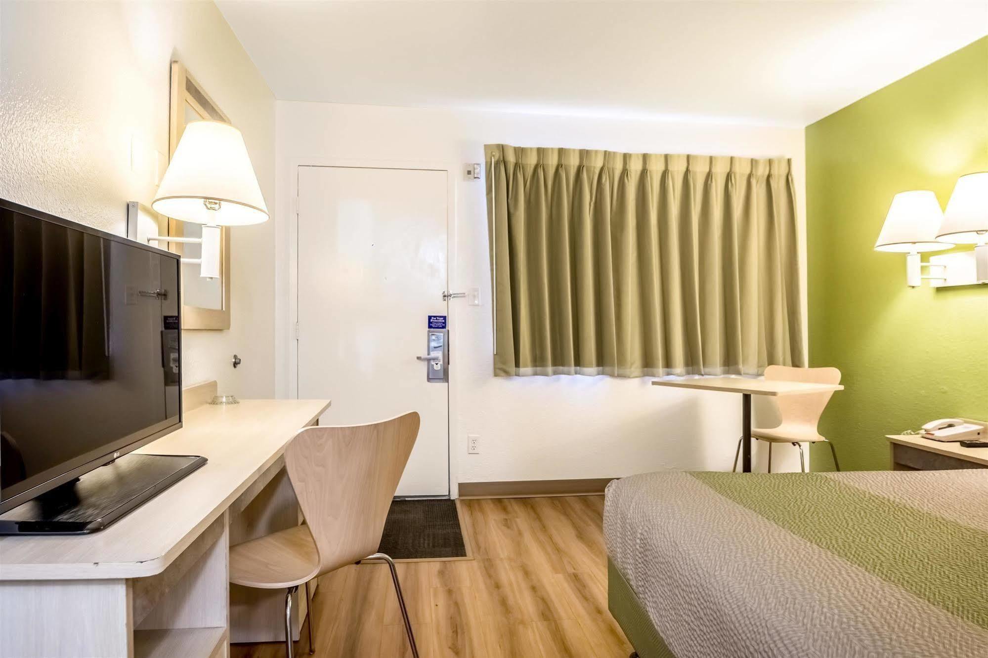 Motel 6-Pueblo, Co - I-25 Esterno foto